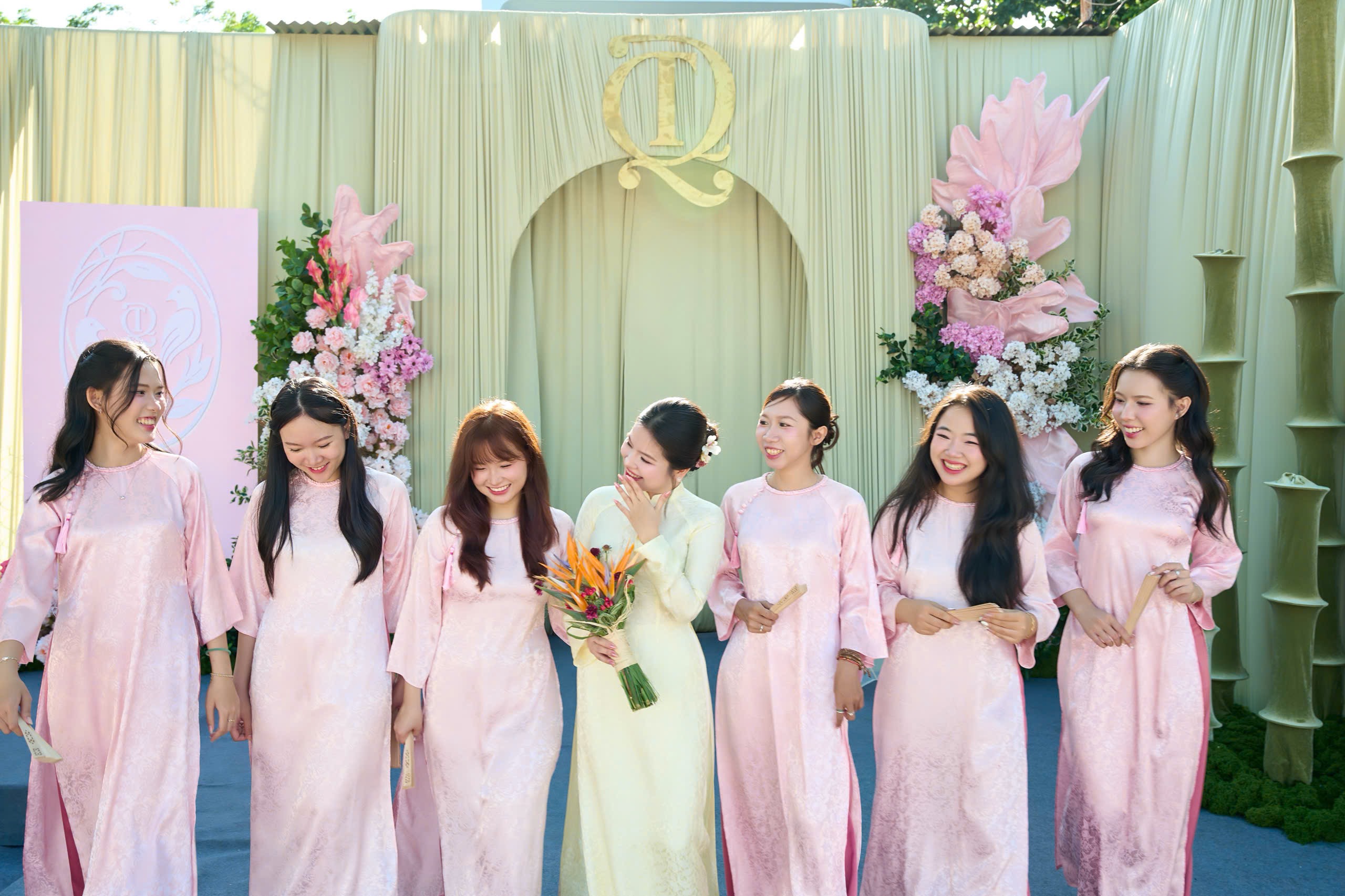 Mẫu 76