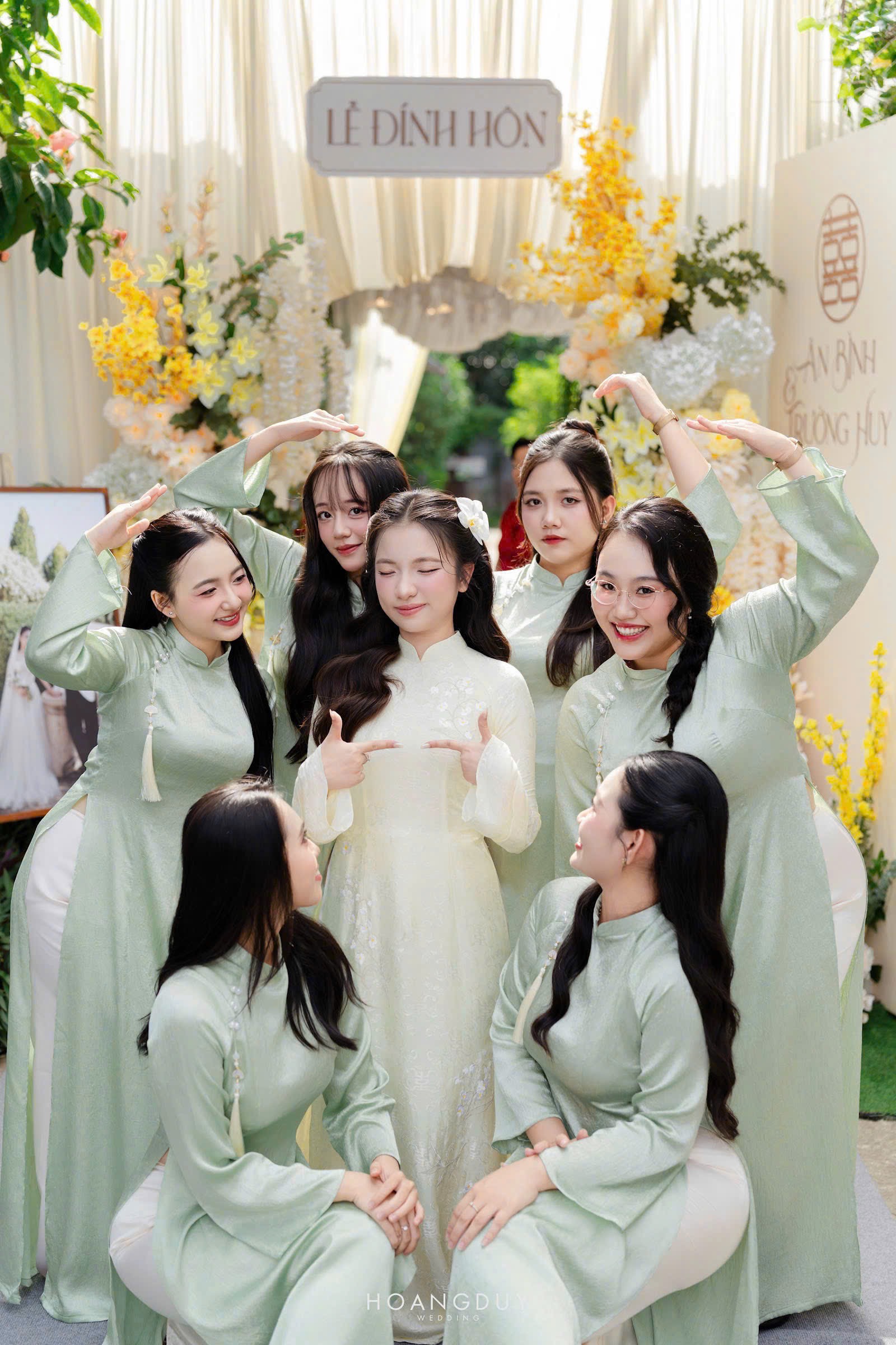 Mẫu 18