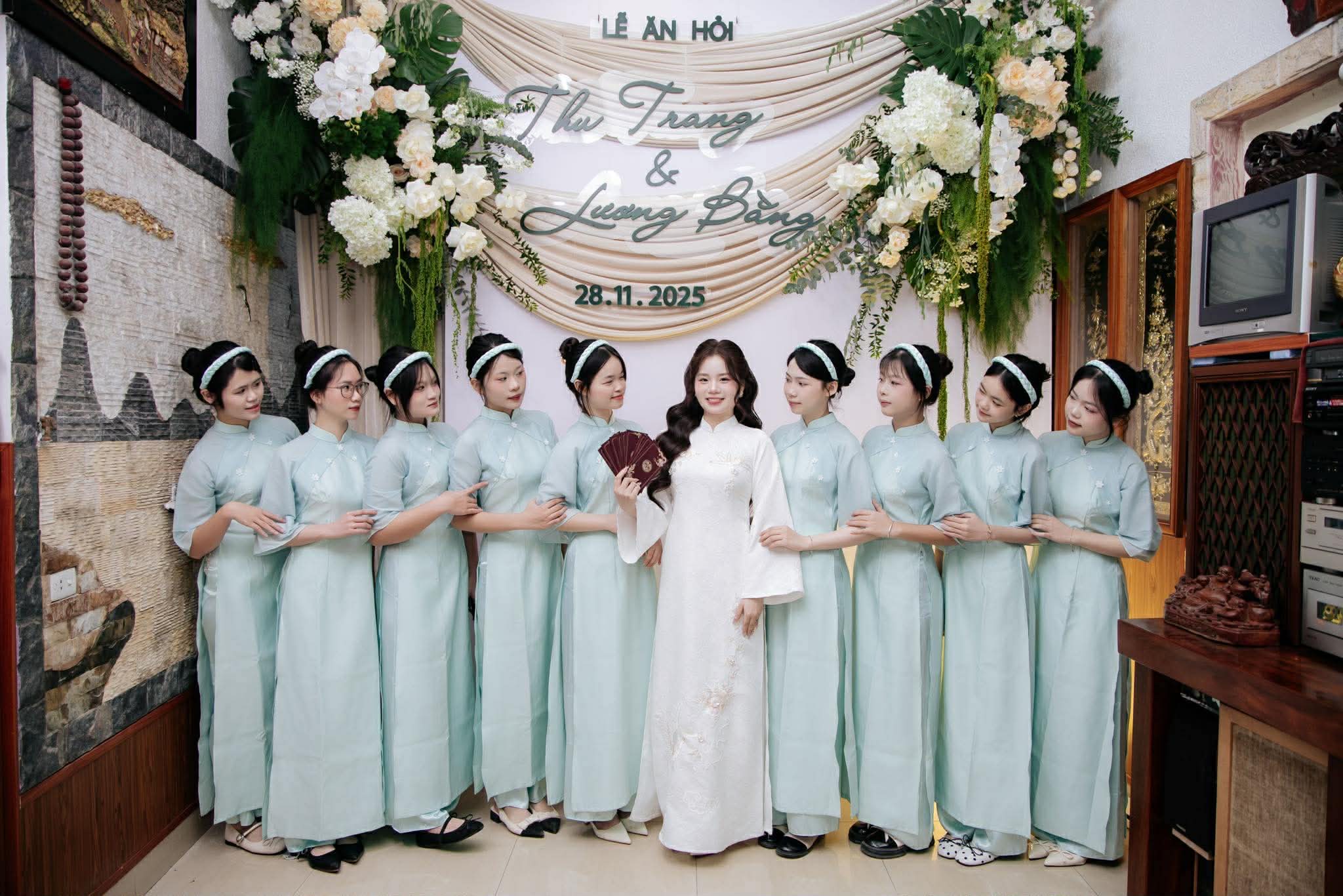 Mẫu 1